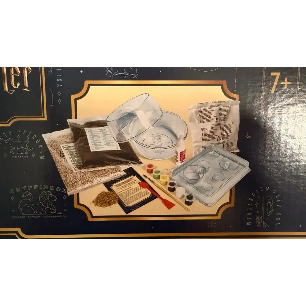 Hagrid's Hut Terrarium Wizarding World Harry Potter Clementoni 19248